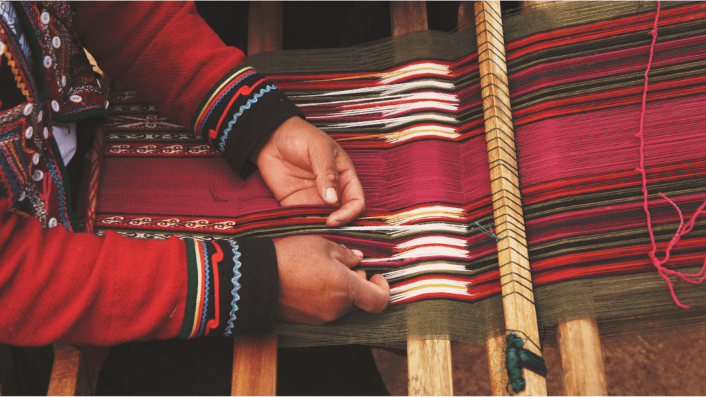 Weaving threads 